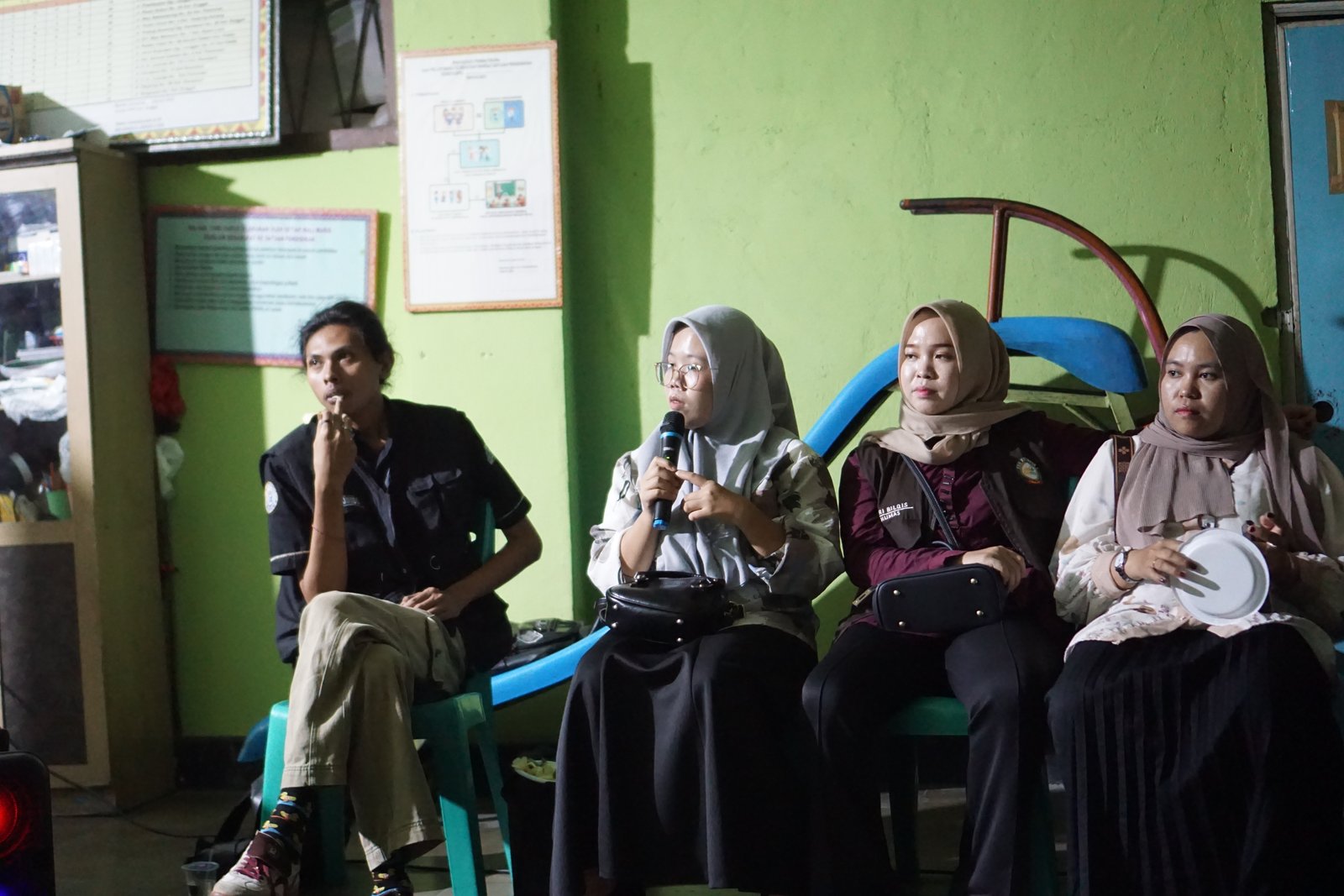 Focus Group Discussion (FGD) 